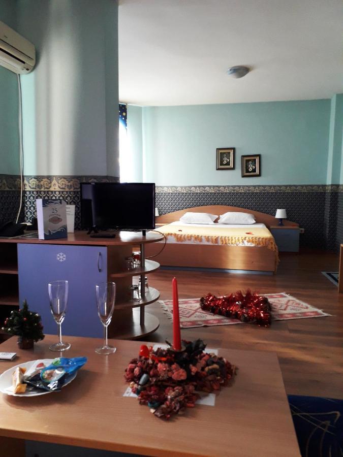 Family Hotel Emaly 1 Bankya ภายนอก รูปภาพ